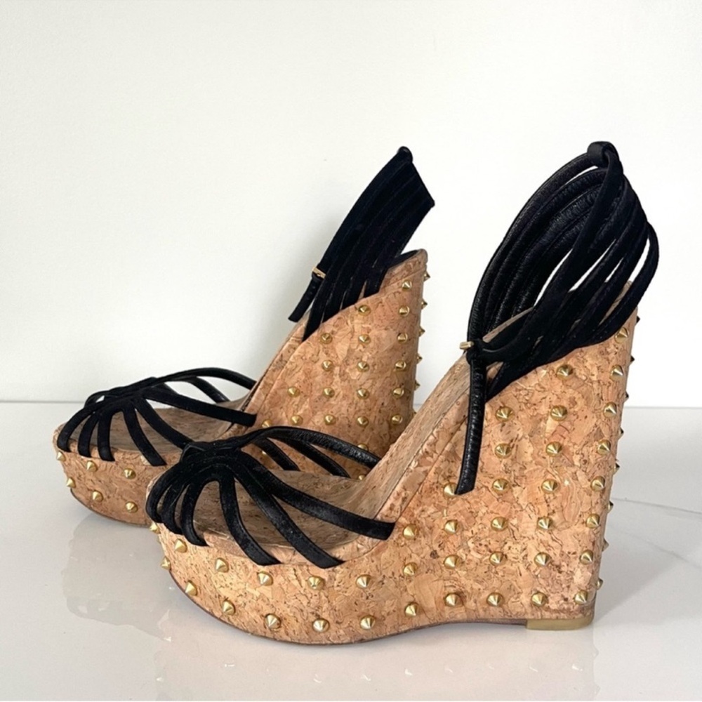 AUTHENTIC GUCCI RESORT COLLECTION STUDDED WEDGES - Picture 6 of 14